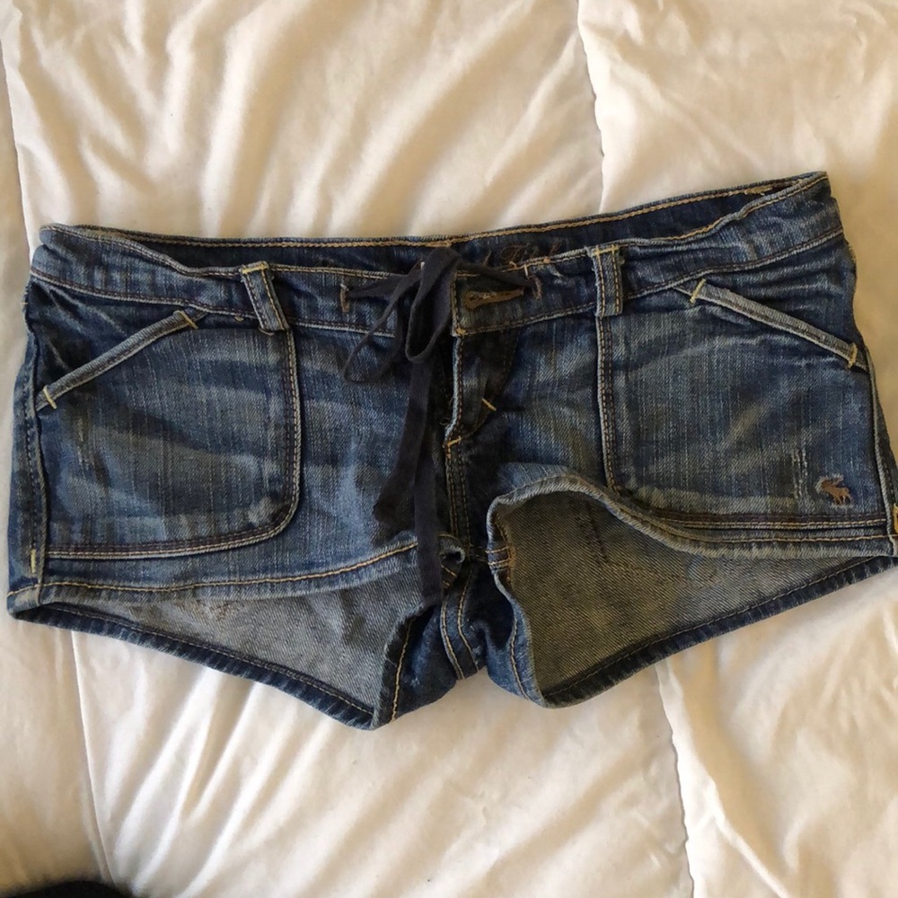 Abercrombie low rise shorts